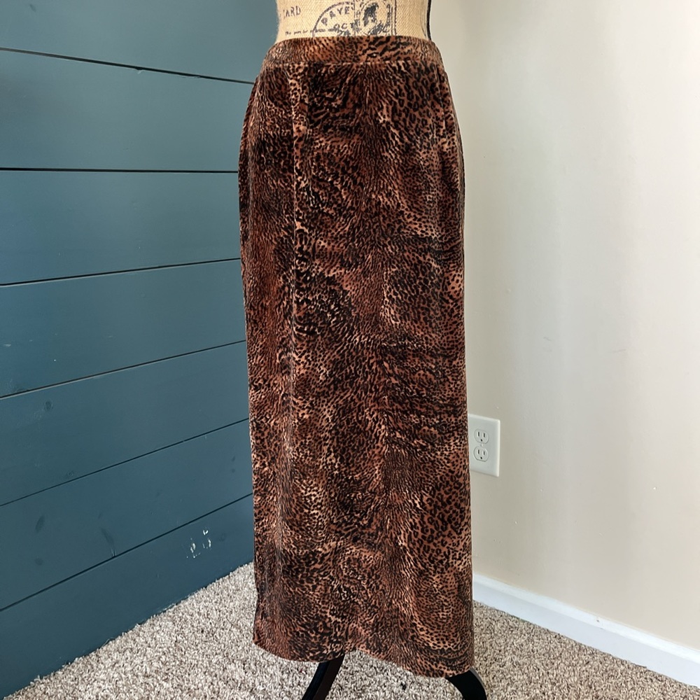Vintage 90s Jones New York Sport Animal Print Maxi Skirt